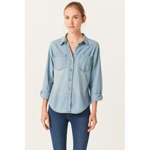 Belle by Kim Gravel Women's Light Wash Button-Up Denim Shirt Blouse Size XS